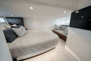 2027 Valhalla Boatworks V55 Sport Yacht thumbnail 47