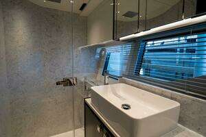 2026 Sunseeker 55 Predator thumbnail 12