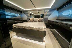 2026 Sunseeker 55 Predator thumbnail 3