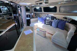 1990 Tempest 60 Express thumbnail 13