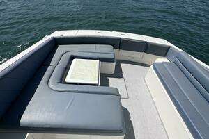 1990 Tempest 60 Express thumbnail 17