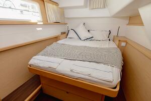 45ft Lagoon Yacht For Sale