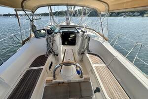 Table 4 Two 42ft Beneteau Yacht For Sale