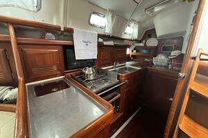 2004 Beneteau 423 thumbnail 20