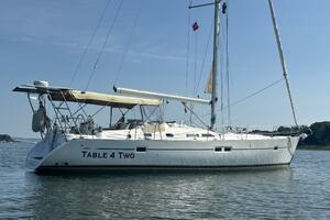 Table 4 Two 42ft Beneteau Yacht For Sale