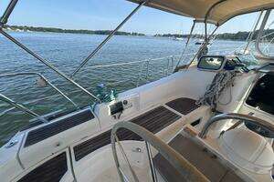 2004 Beneteau 423 thumbnail 13