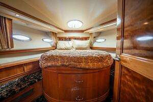 2005 Carver 56 Voyager thumbnail 25