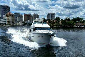 2005 Carver 56 Voyager thumbnail 46