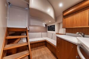 DOG HOUSE 40ft F amp S Yacht For Sale
