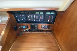 Lyoness 37ft Hunter Yacht For Sale