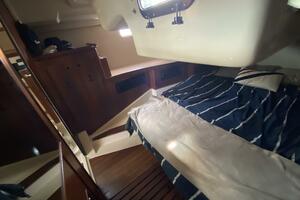 Lyoness 37ft Hunter Yacht For Sale