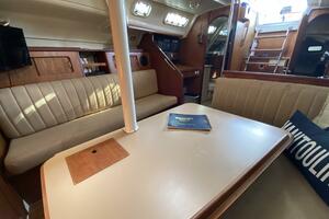 Lyoness 37ft Hunter Yacht For Sale
