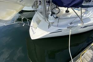 Lyoness 37ft Hunter Yacht For Sale