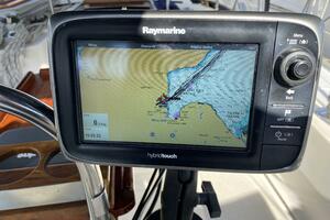 Lyoness 37ft Hunter Yacht For Sale