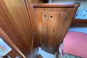 Lyoness 37ft Hunter Yacht For Sale