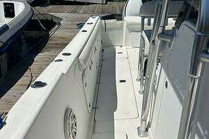 2000 Century 3100 Center Console thumbnail 10