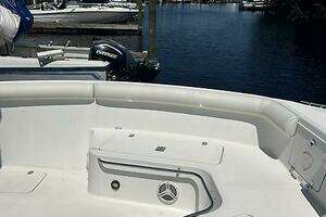 2000 Century 3100 Center Console thumbnail 21
