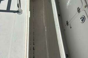 2000 Century 3100 Center Console thumbnail 18
