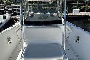 2000 Century 3100 Center Console thumbnail 16