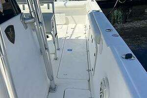 2000 Century 3100 Center Console thumbnail 11
