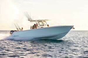 2025 Sailfish 312 Center Console thumbnail 1