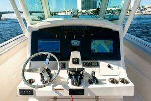 2025 Sailfish 312 Center Console thumbnail 9