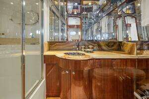 2001 Hatteras Cockpit Motoryacht thumbnail 14