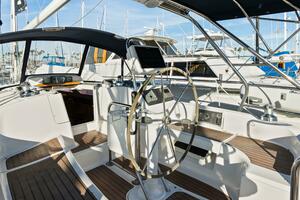 Plan Sea  38ft Hunter Yacht For Sale