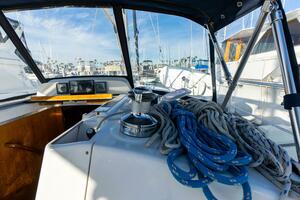 Plan Sea  38ft Hunter Yacht For Sale