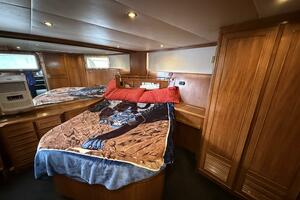 Qui Si Sana 52ft Jefferson Yacht For Sale