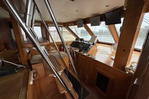 Qui Si Sana 52ft Jefferson Yacht For Sale
