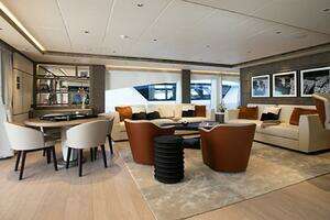 2020 Majesty Yachts 140 thumbnail 28