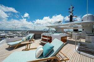 2020 Majesty Yachts 140 thumbnail 11