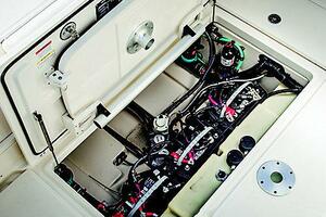 SATOSHI 28ft Boston Whaler Yacht For Sale