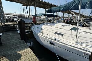 So Far 38ft Beneteau Yacht For Sale