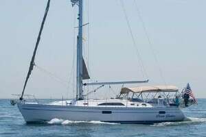 2016 Catalina 445 thumbnail 1