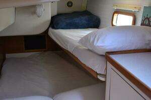 2016 Catalina 445 thumbnail 29