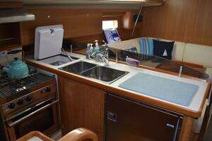 2016 Catalina 445 thumbnail 21