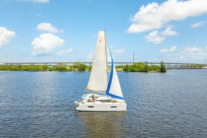 38ft Fountaine Pajot Yacht For Sale