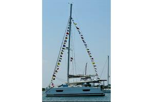 38ft Fountaine Pajot Yacht For Sale