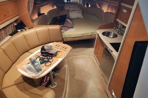 Clean Getaway 31ft Chaparral Yacht For Sale
