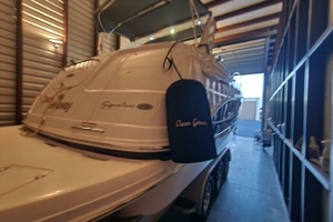Clean Getaway 31ft Chaparral Yacht For Sale