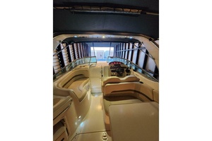 Clean Getaway 31ft Chaparral Yacht For Sale