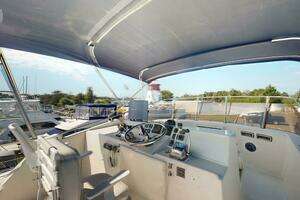 1974 Hatteras Motor Yacht thumbnail 42