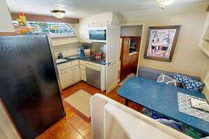 1974 Hatteras Motor Yacht thumbnail 26