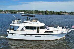 1974 Hatteras Motor Yacht thumbnail 3