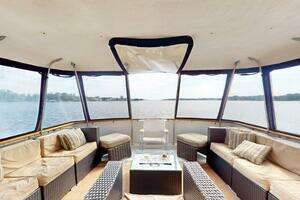 1974 Hatteras Motor Yacht thumbnail 24