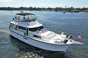 1974 Hatteras Motor Yacht thumbnail 1