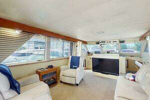1974 Hatteras Motor Yacht thumbnail 22