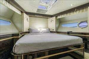 2014 Sunseeker Predator thumbnail 21